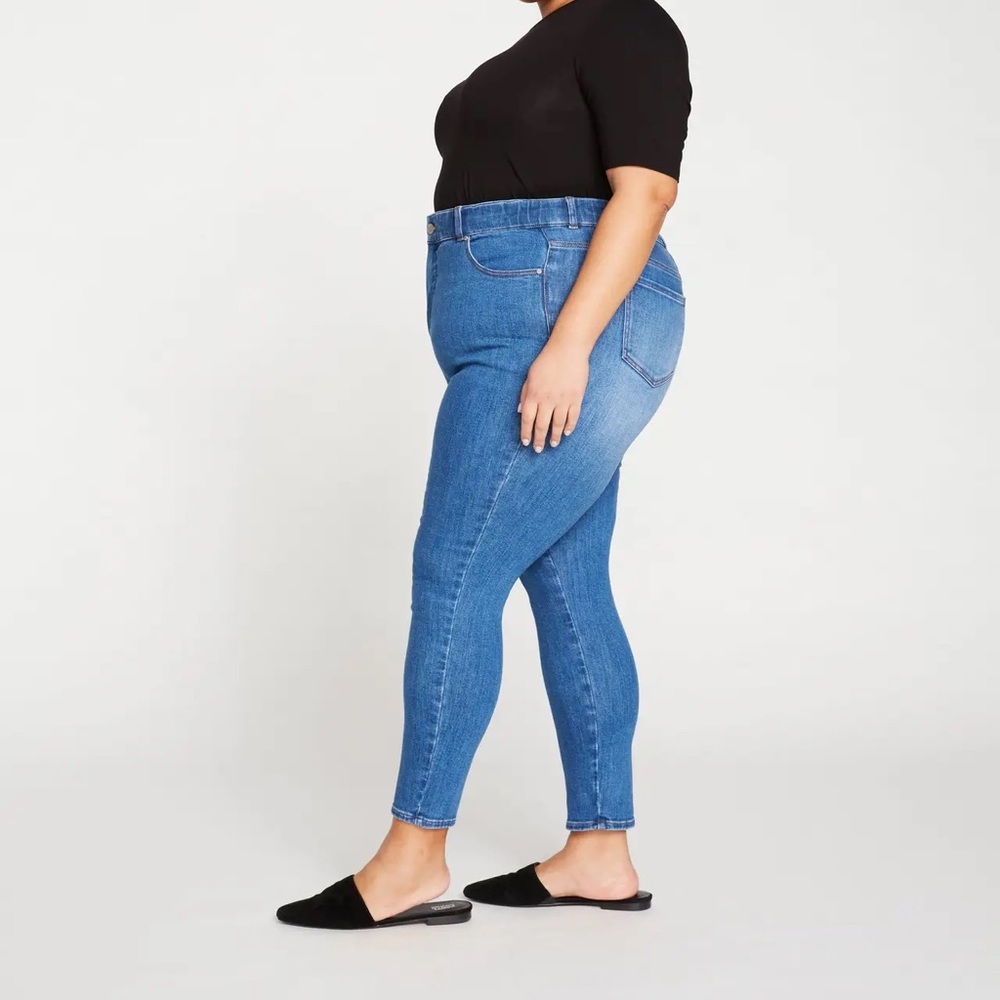 Universal Standard Riviera High Rise Skinny Jeans 18